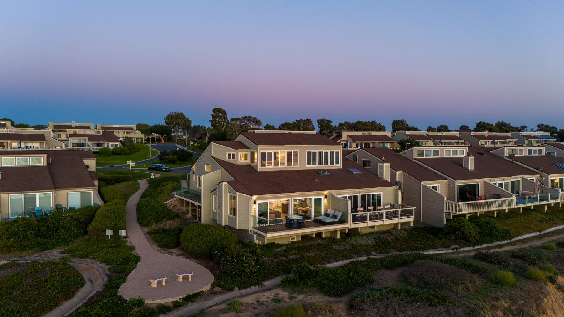 Seabluffe Escape - Image 40