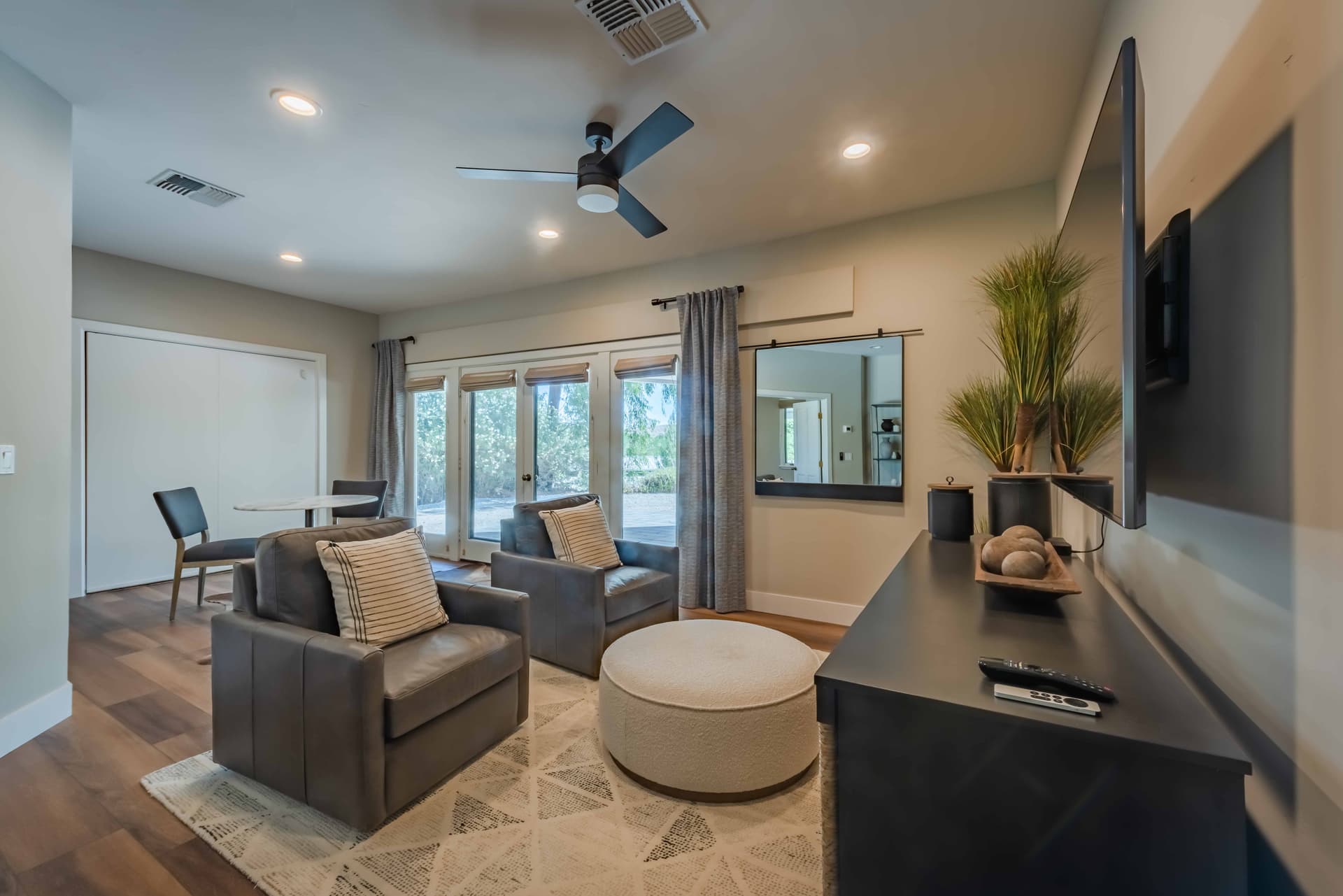 Arbor House - Image 41