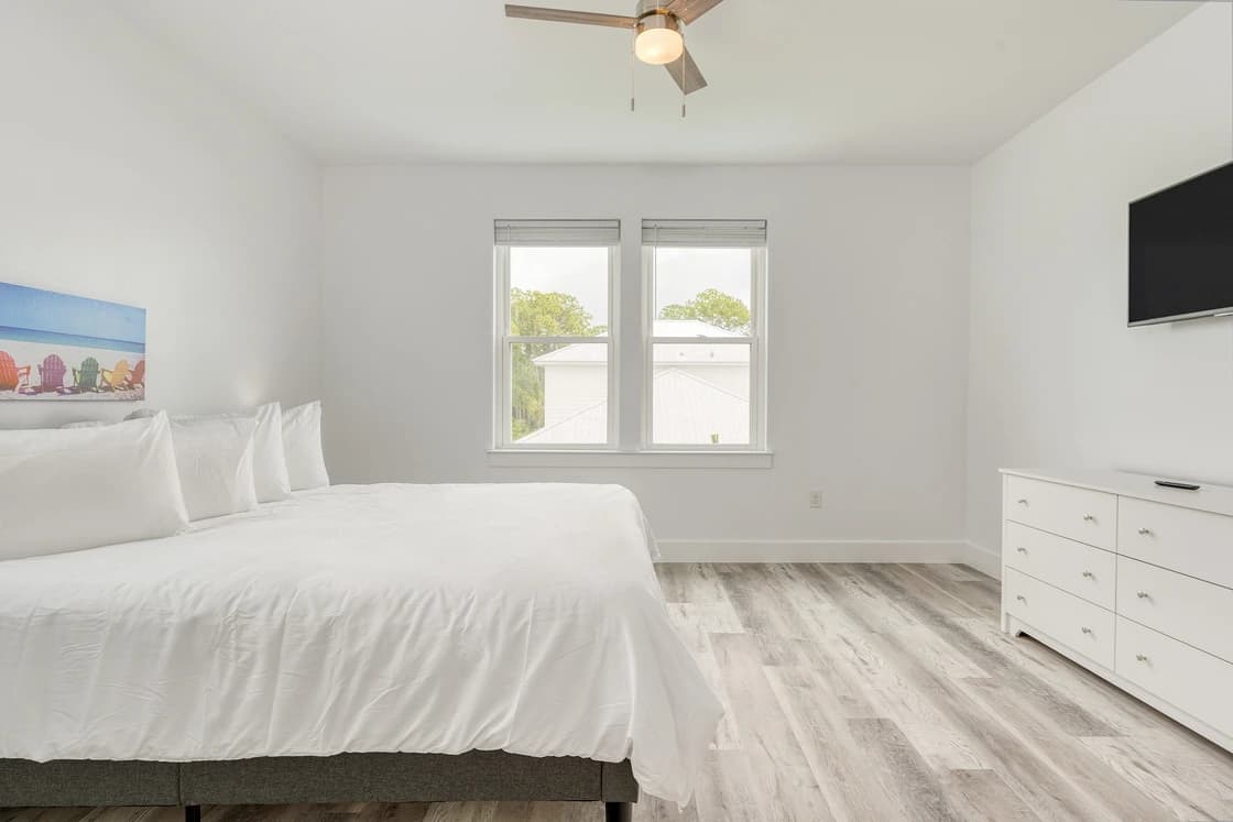 Flipper Manor - Image 26