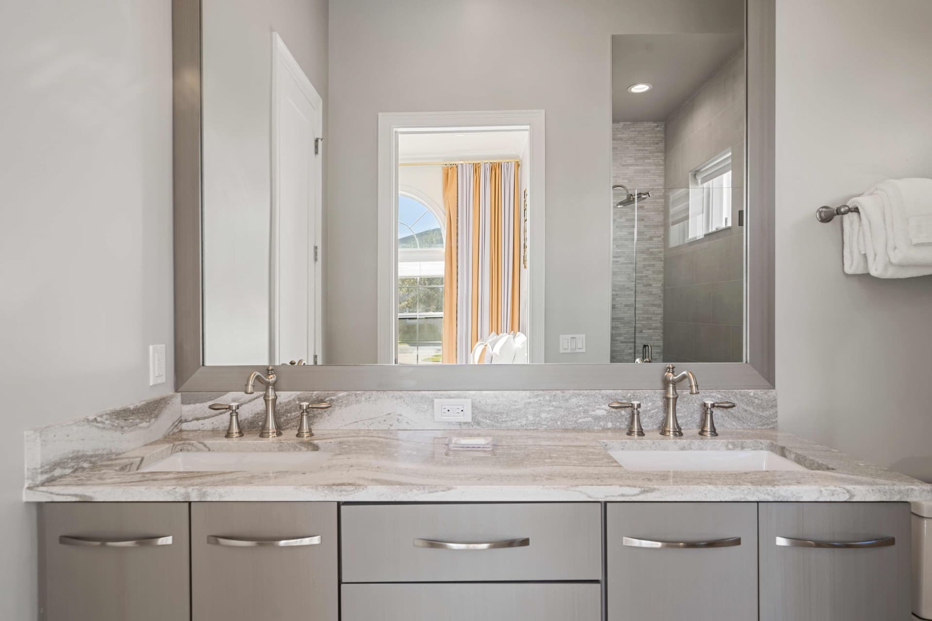 Imagination at Bear's Den - Image 34