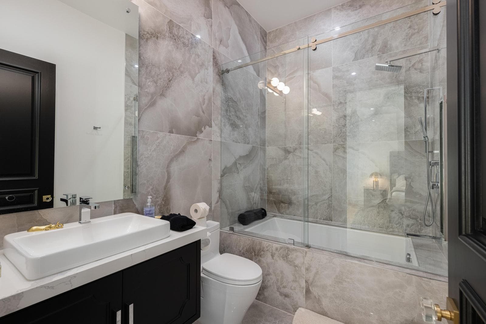 Ava Place - Image 32