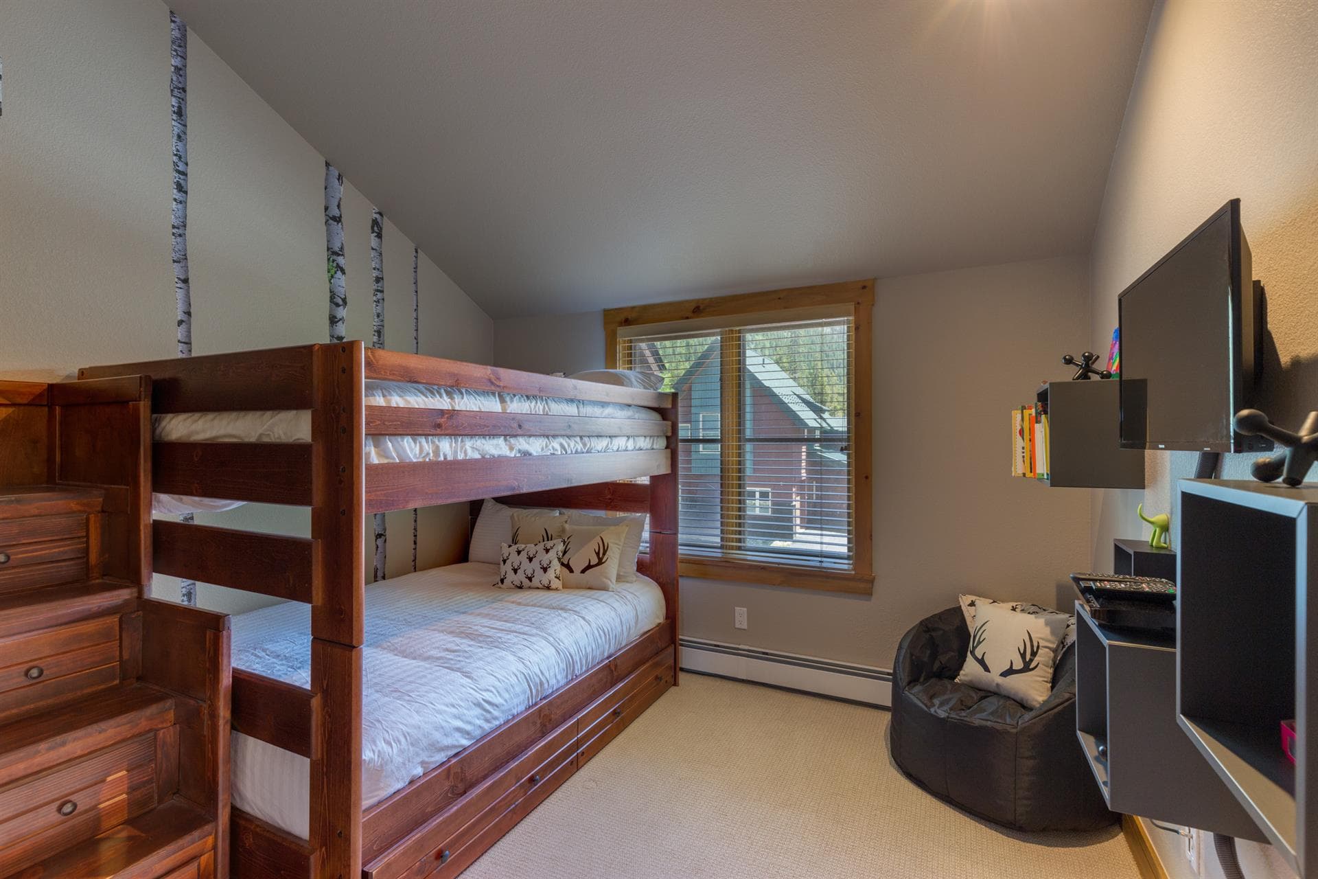 Alpine Vista Haven - Image 20