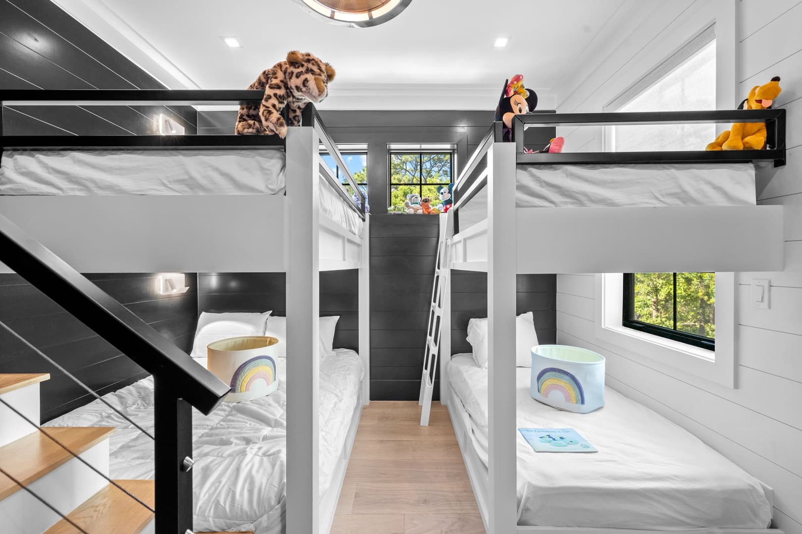 Endless Views - Image 28