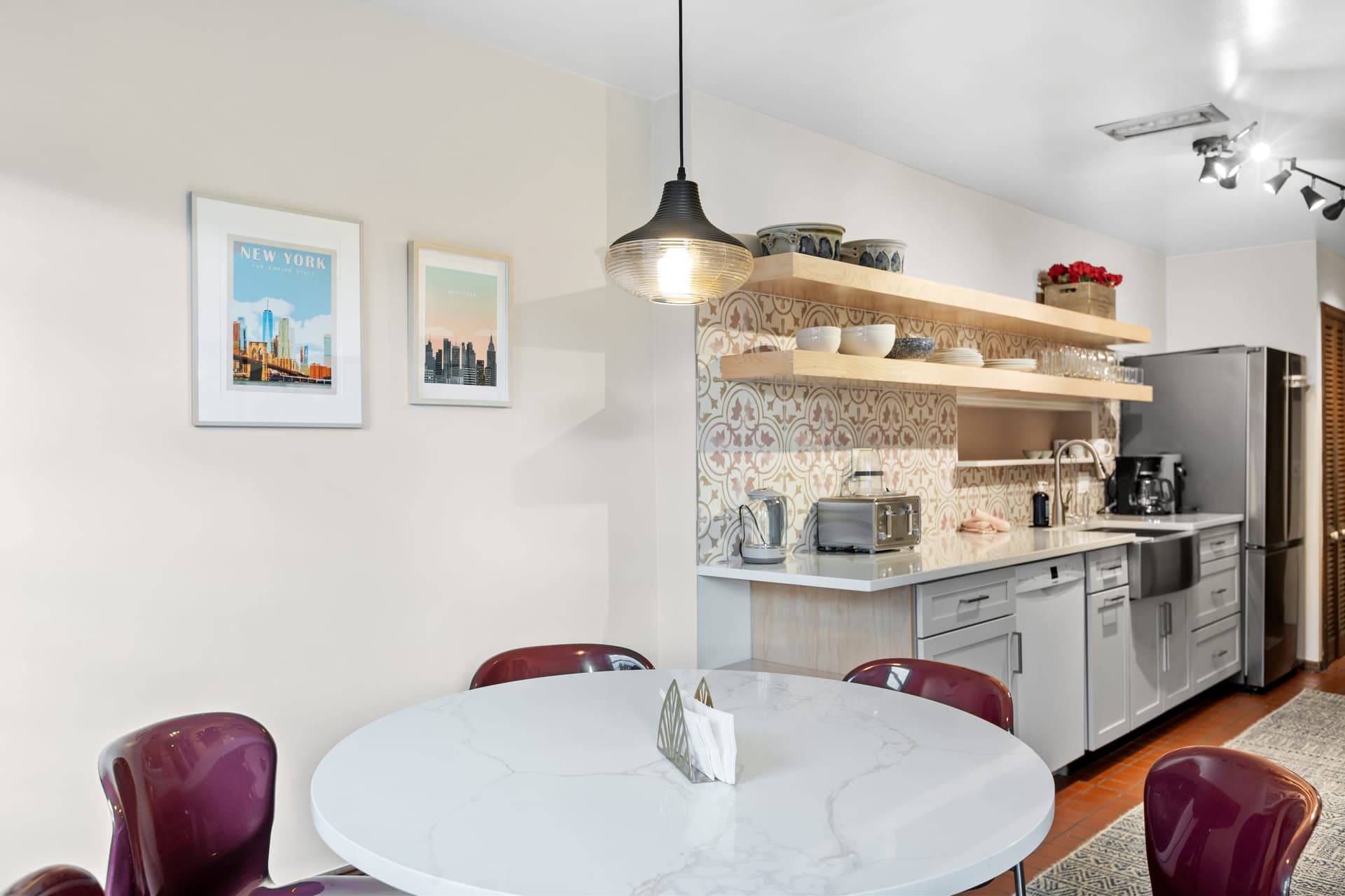 Garden Place - Image 13