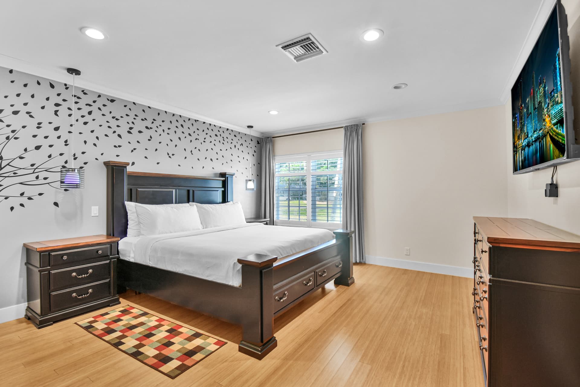 Diane House - Image 30