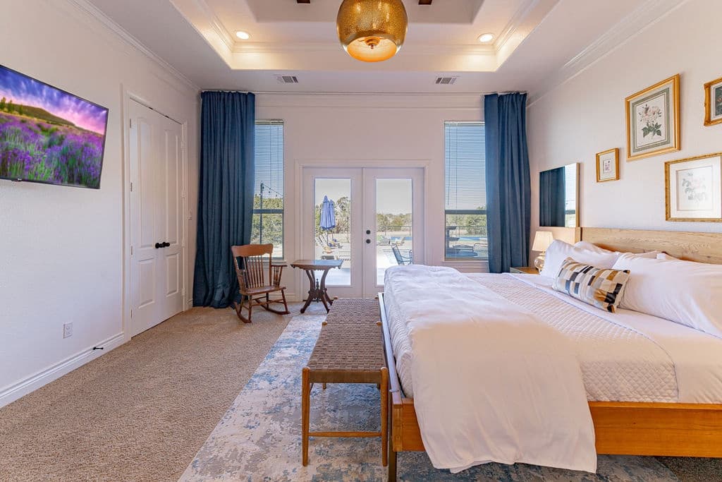 Send The Light - Image 12