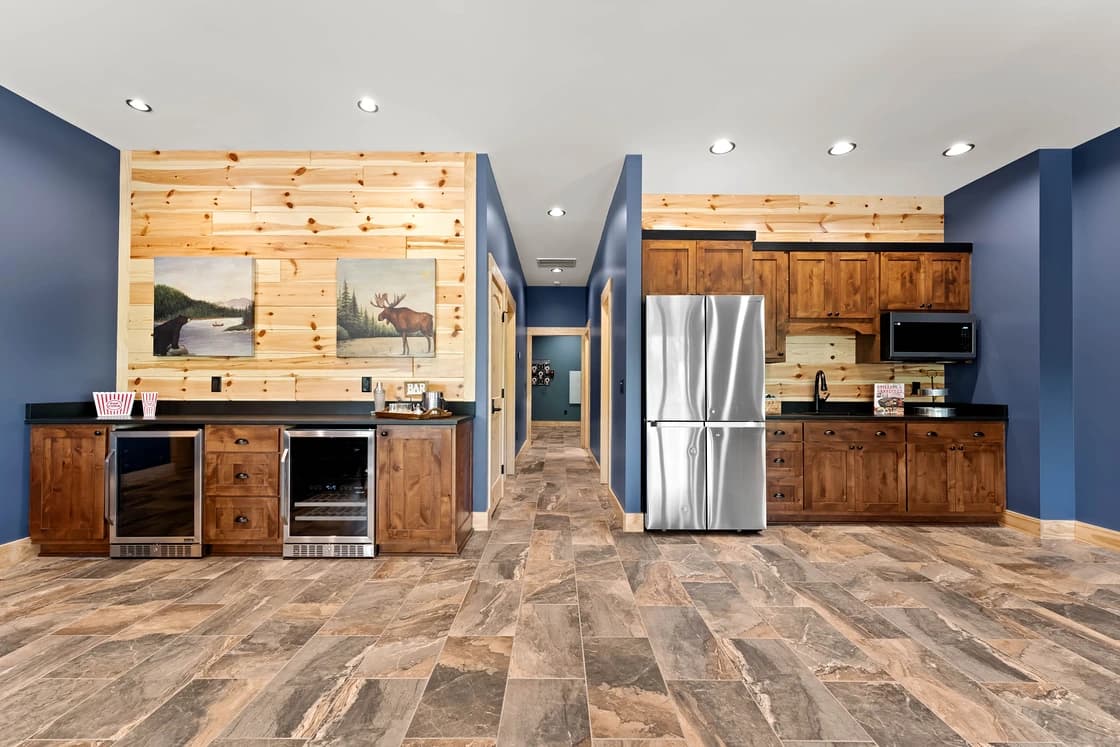 Lakefront Serenity Lodges - Image 45