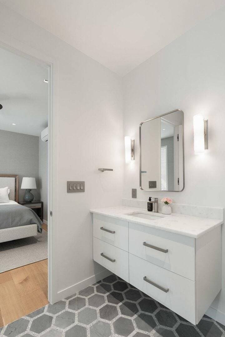 Grand Pavilion by the Sea - Image 47