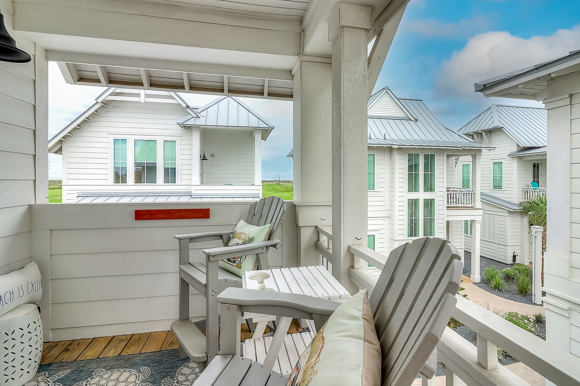 Barefoot Bungalow Home - Image 12