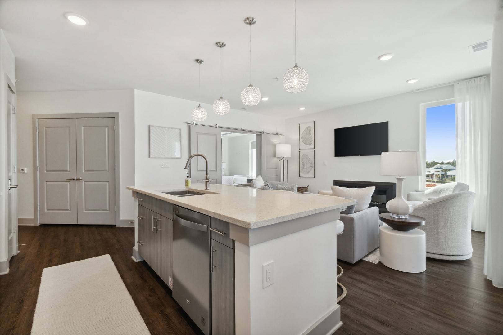 Pointe Residence - Image 12