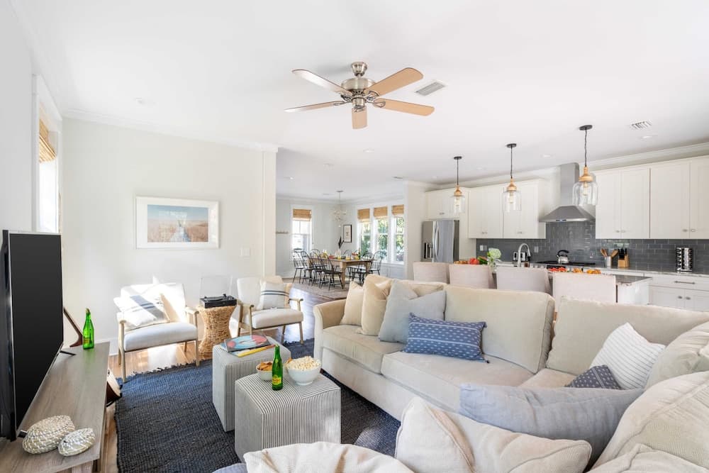 Ramona Lush - Image 3