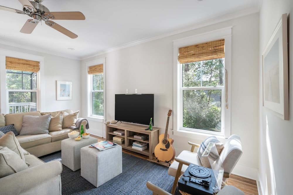 Ramona Lush - Image 2