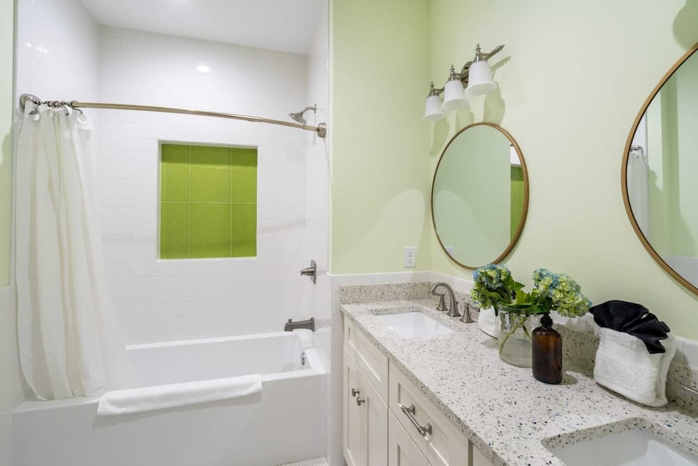 Ramona Lush - Image 19