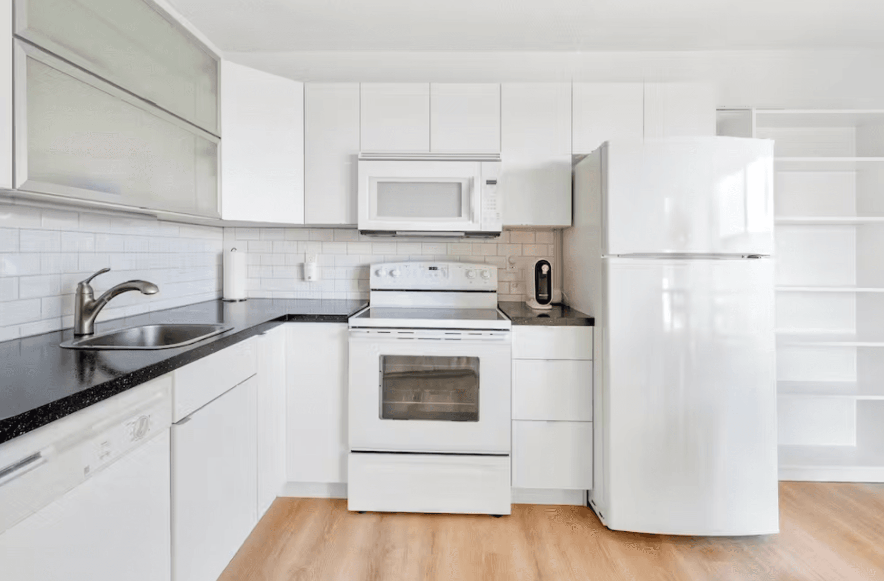 Scenic Vista Home - Image 14