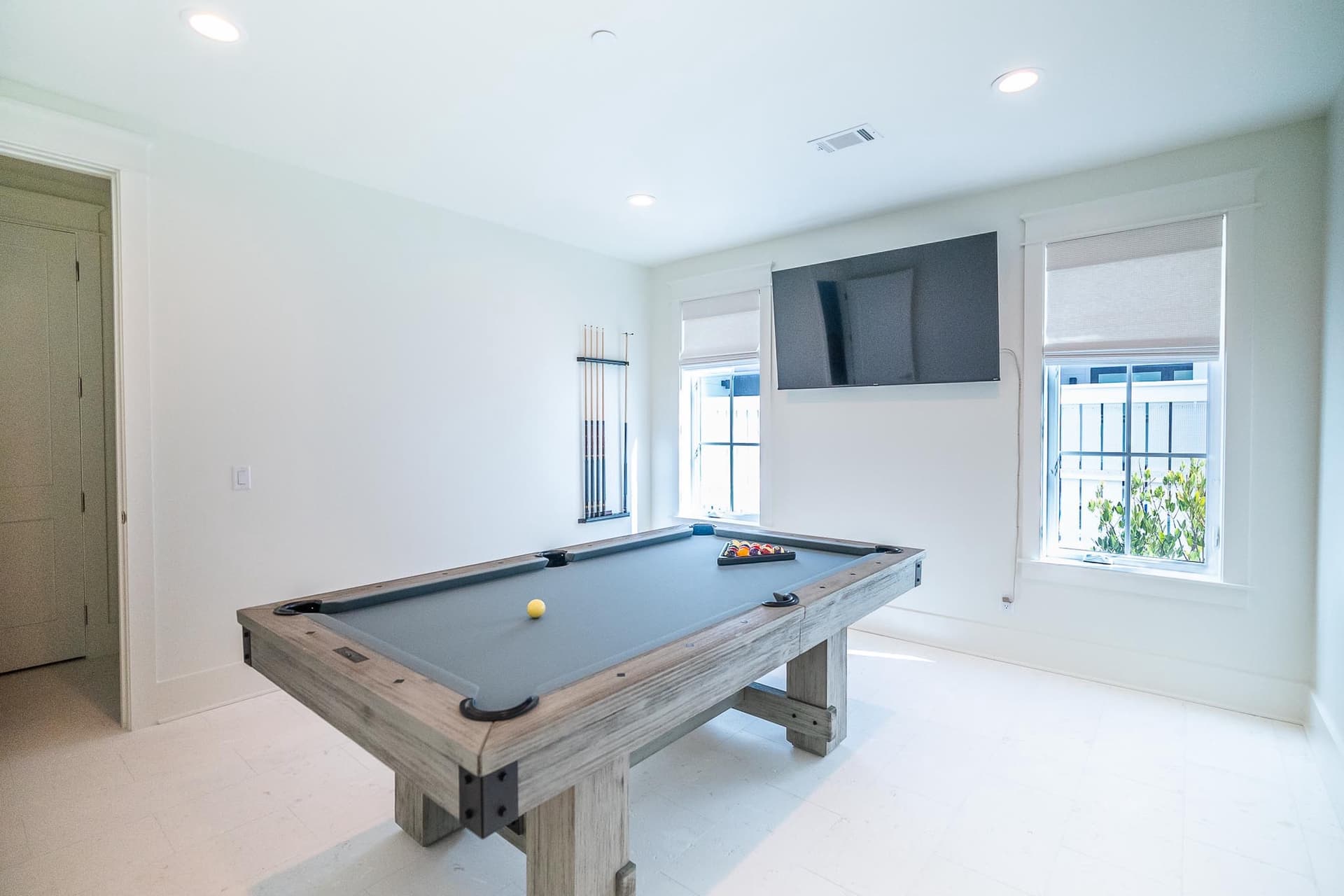 Emerald Le Luxe - Image 41