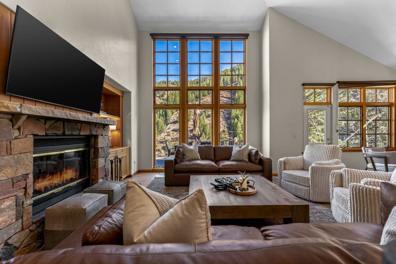 Rocky Mountain Retreat - Image 1