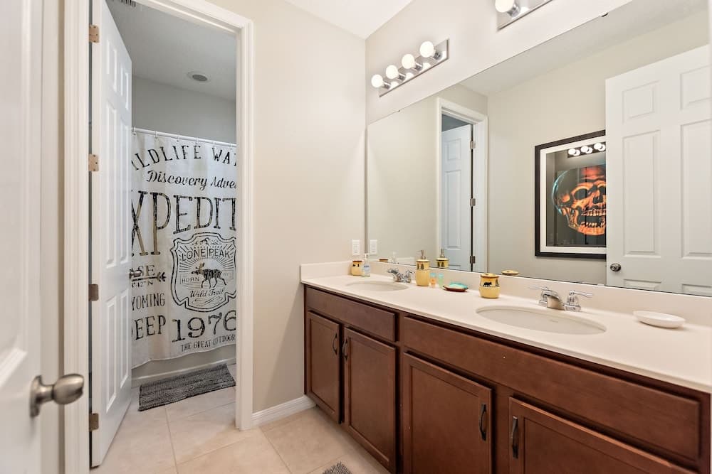 Rebel Flamingo - Image 36