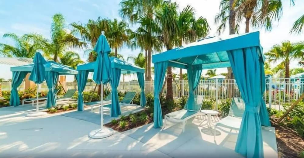 Rebel Flamingo - Image 52