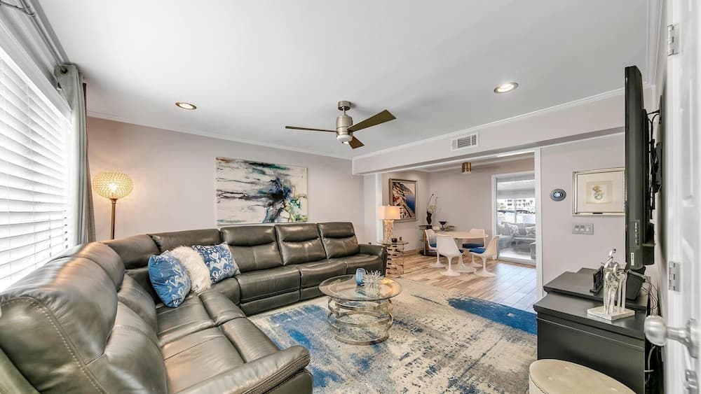 Red Hot Retreat - Image 7