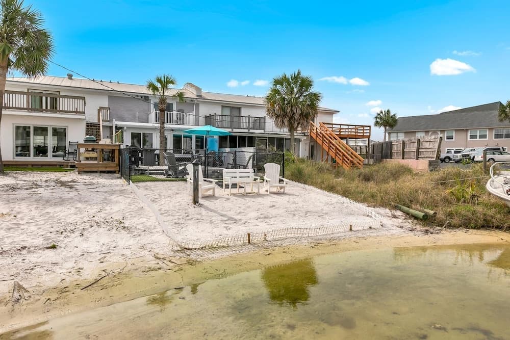 Red Hot Retreat - Image 3