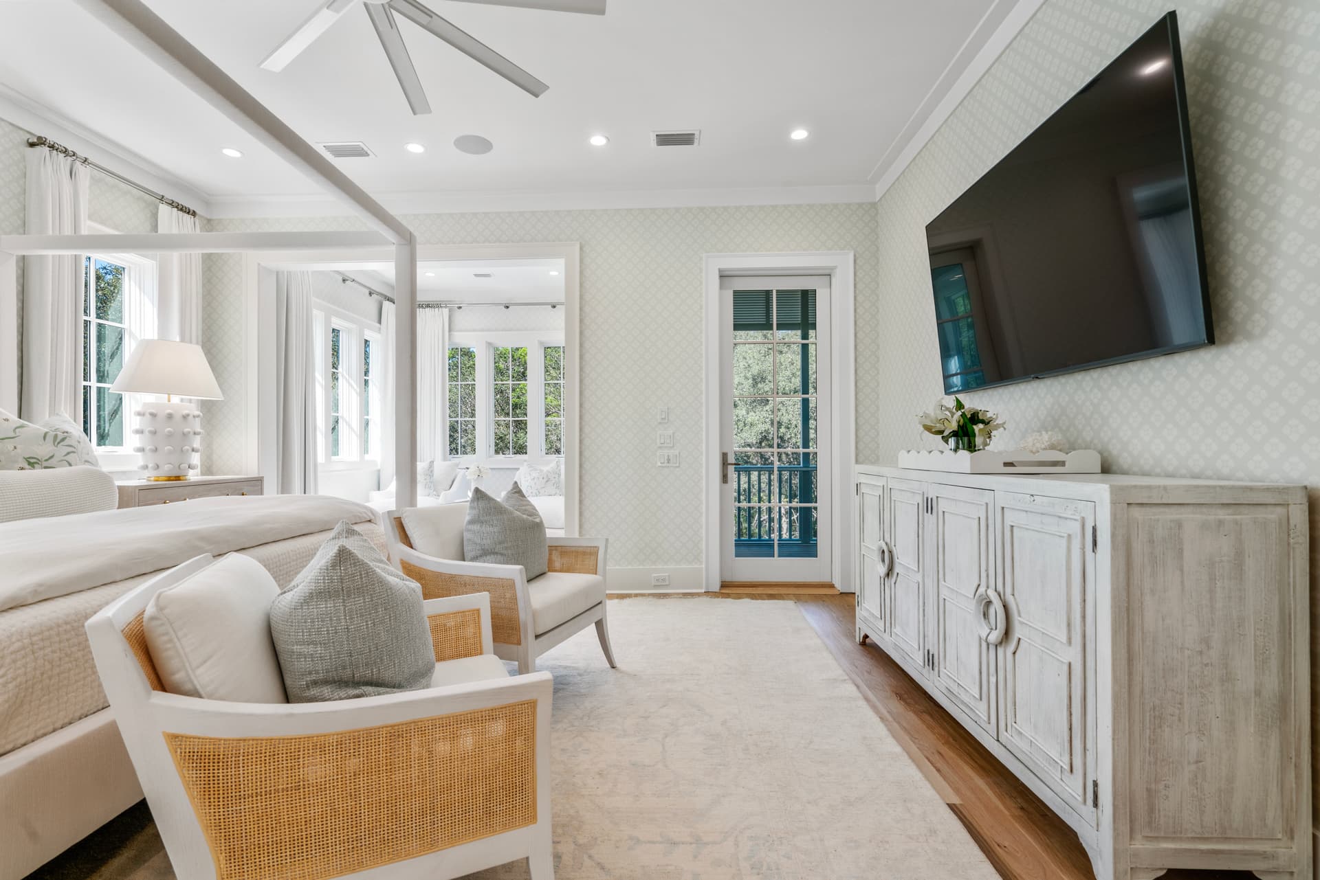 Rees On Western Lake - Image 12