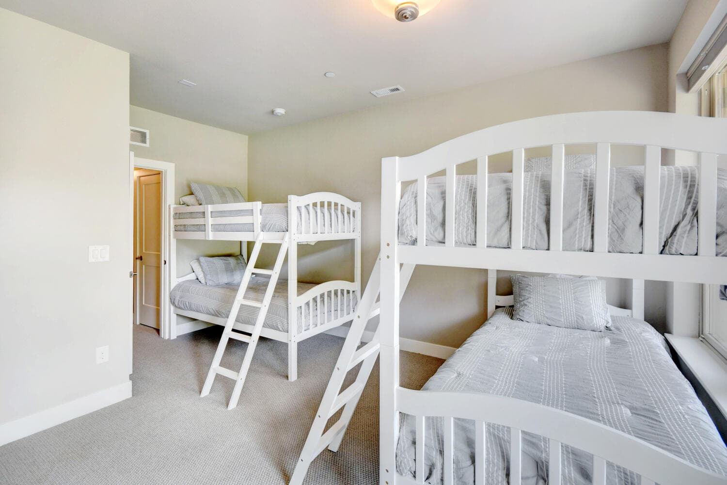 Rendezvous Mountain Chalet #105 - Image 14