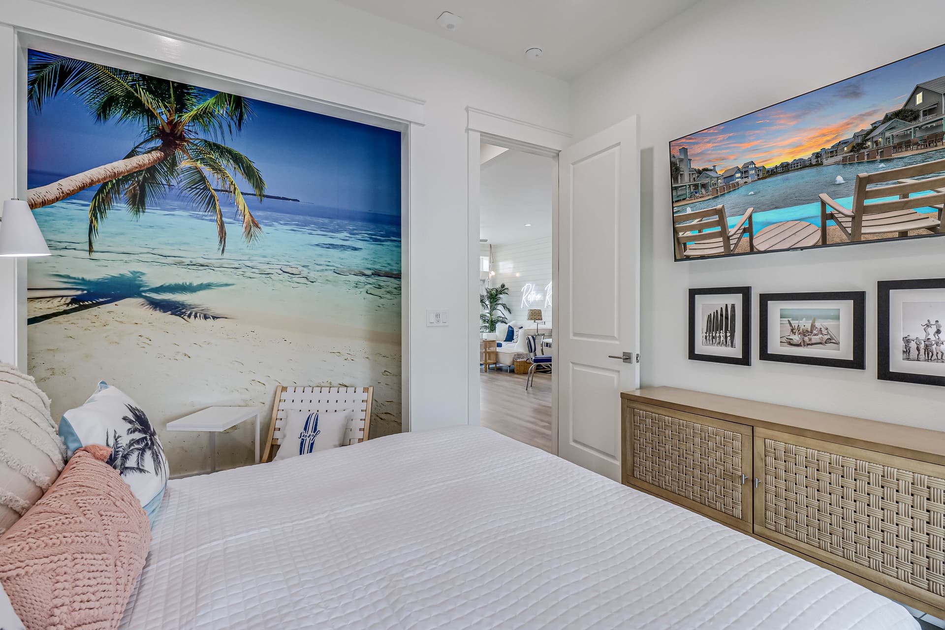 Retro Retreat - Image 19