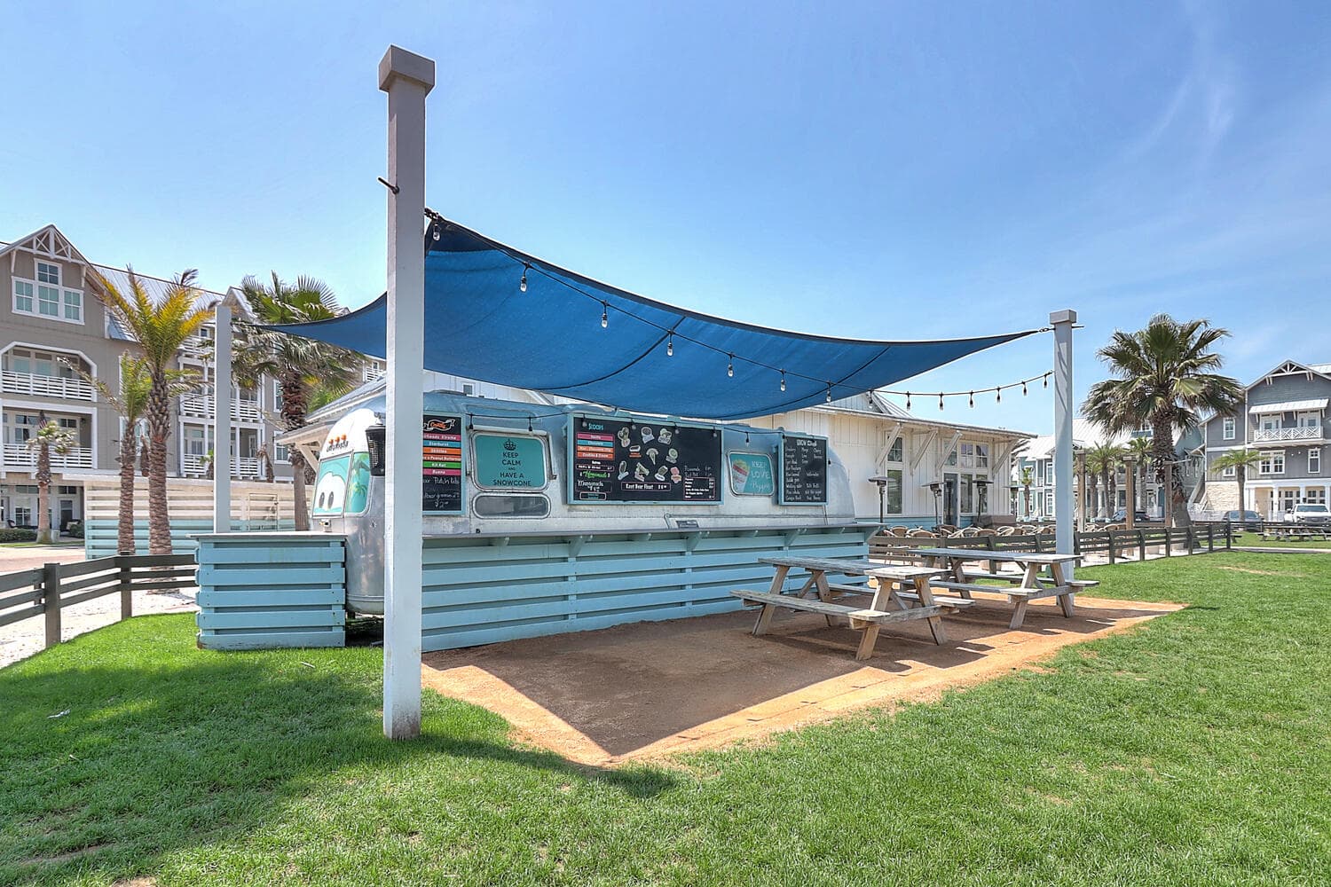 Retro Retreat - Image 42