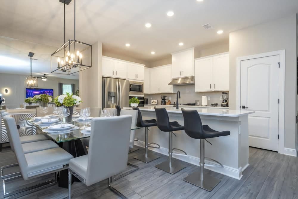 Playful Palms - Image 5