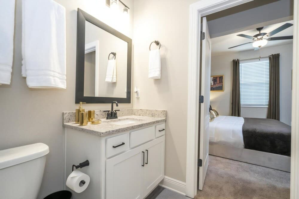 Playful Palms - Image 43