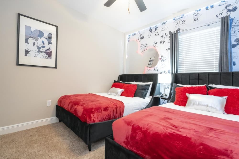 Playful Palms - Image 47