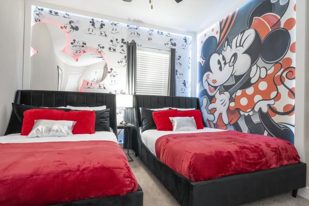 Playful Palms - Image 48