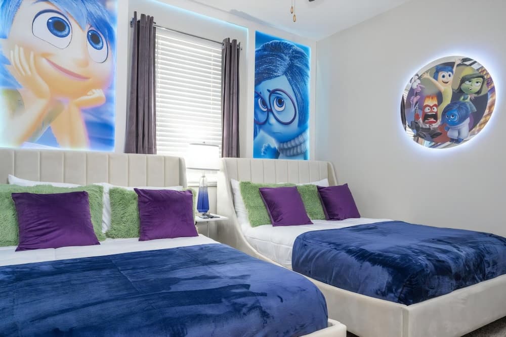 Playful Palms - Image 51