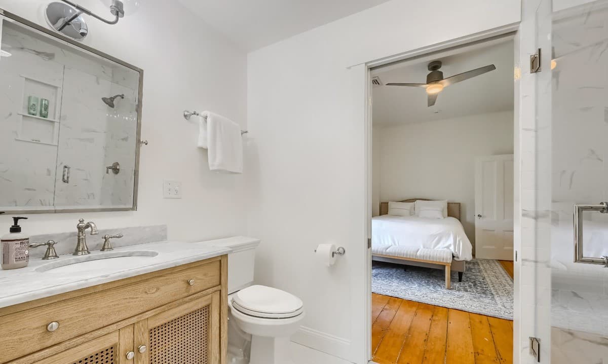 Captain Doane House - Image 22