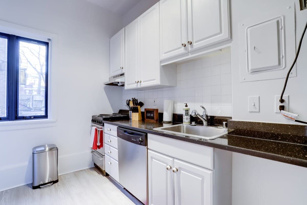 Victorian Residence - Image 4