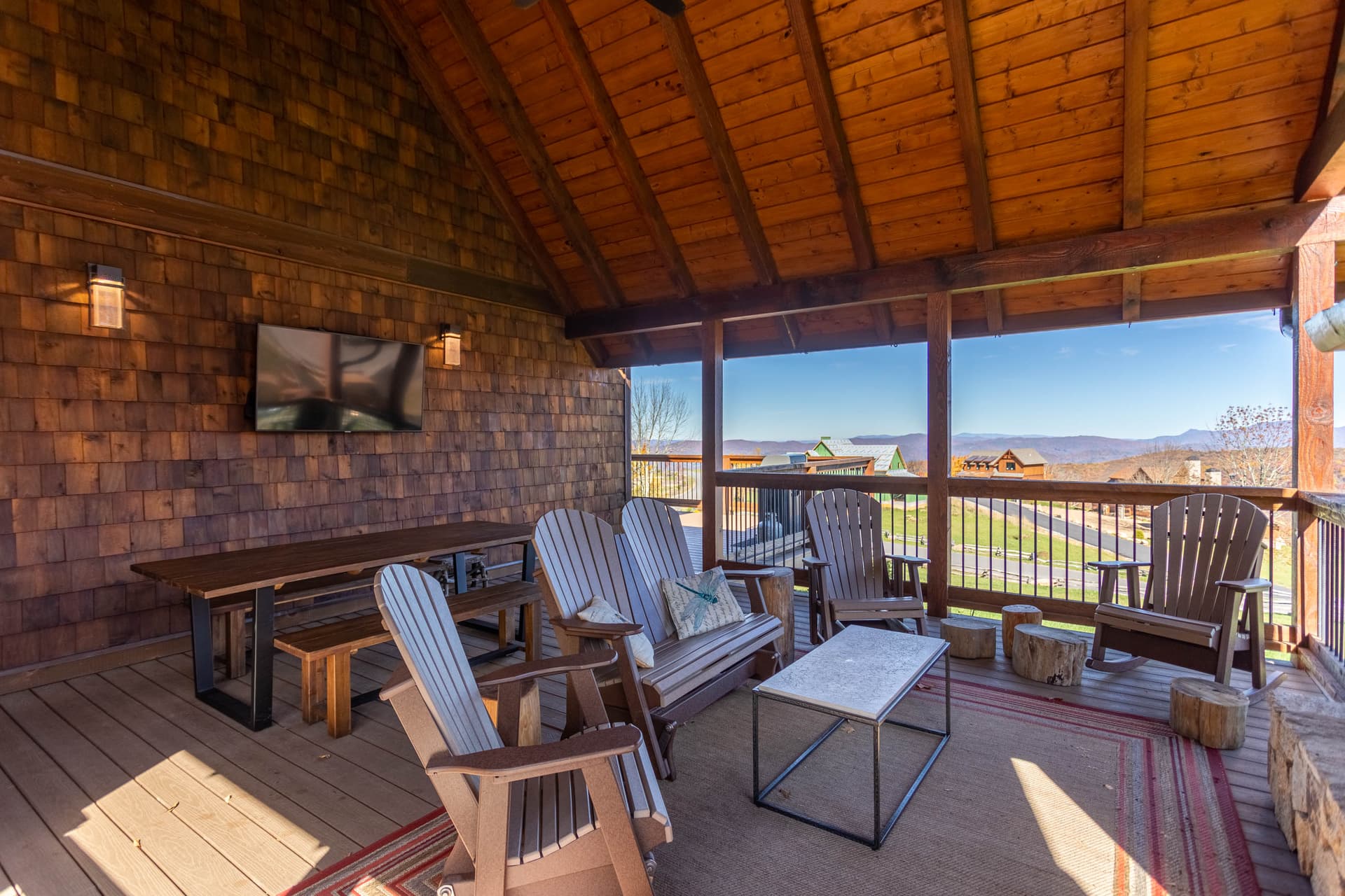 Ridgeline View House - Image 5