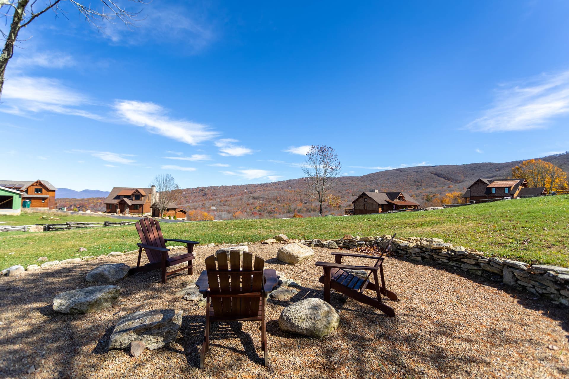 Ridgeline View House - Image 6