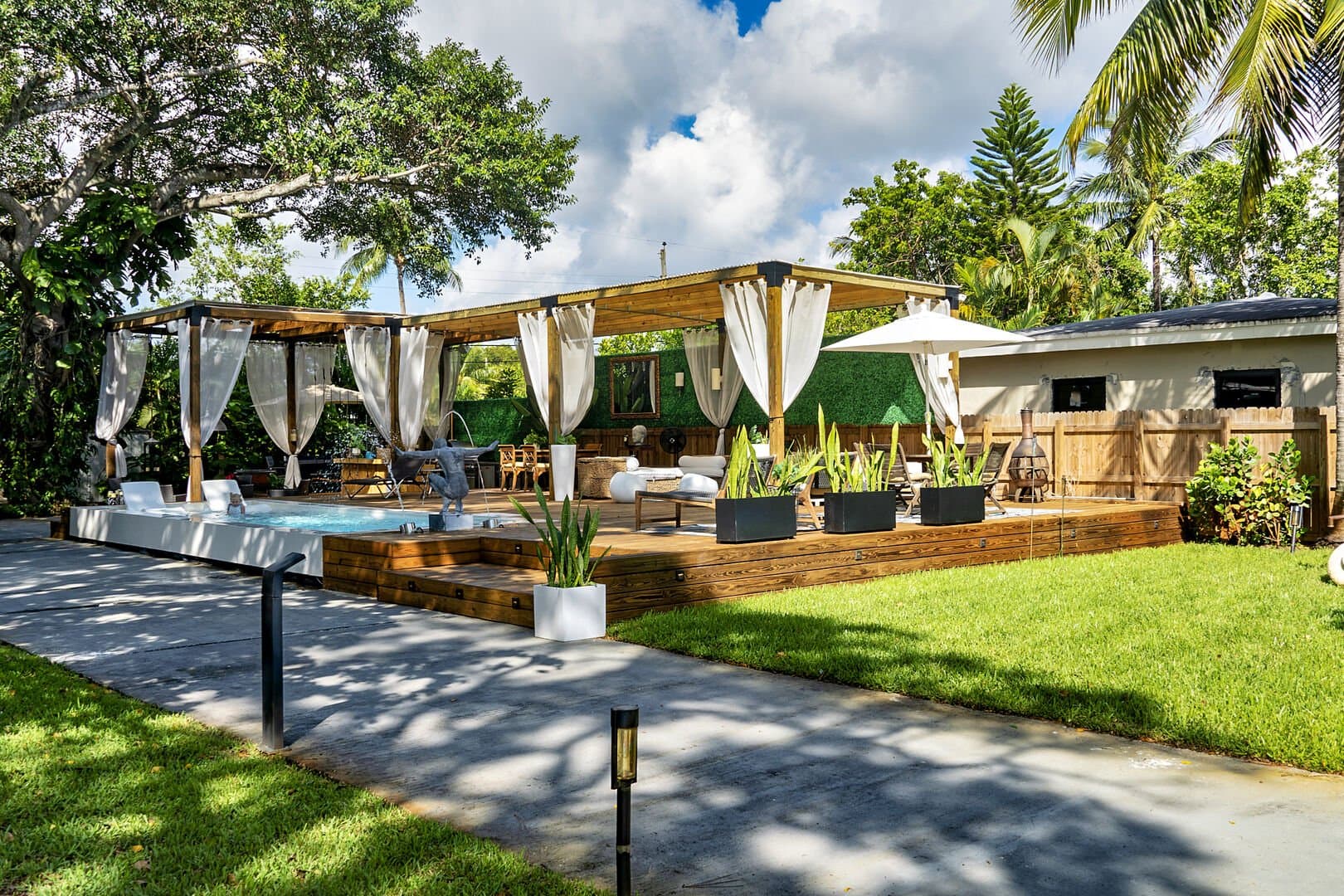 Tree House - Image 56