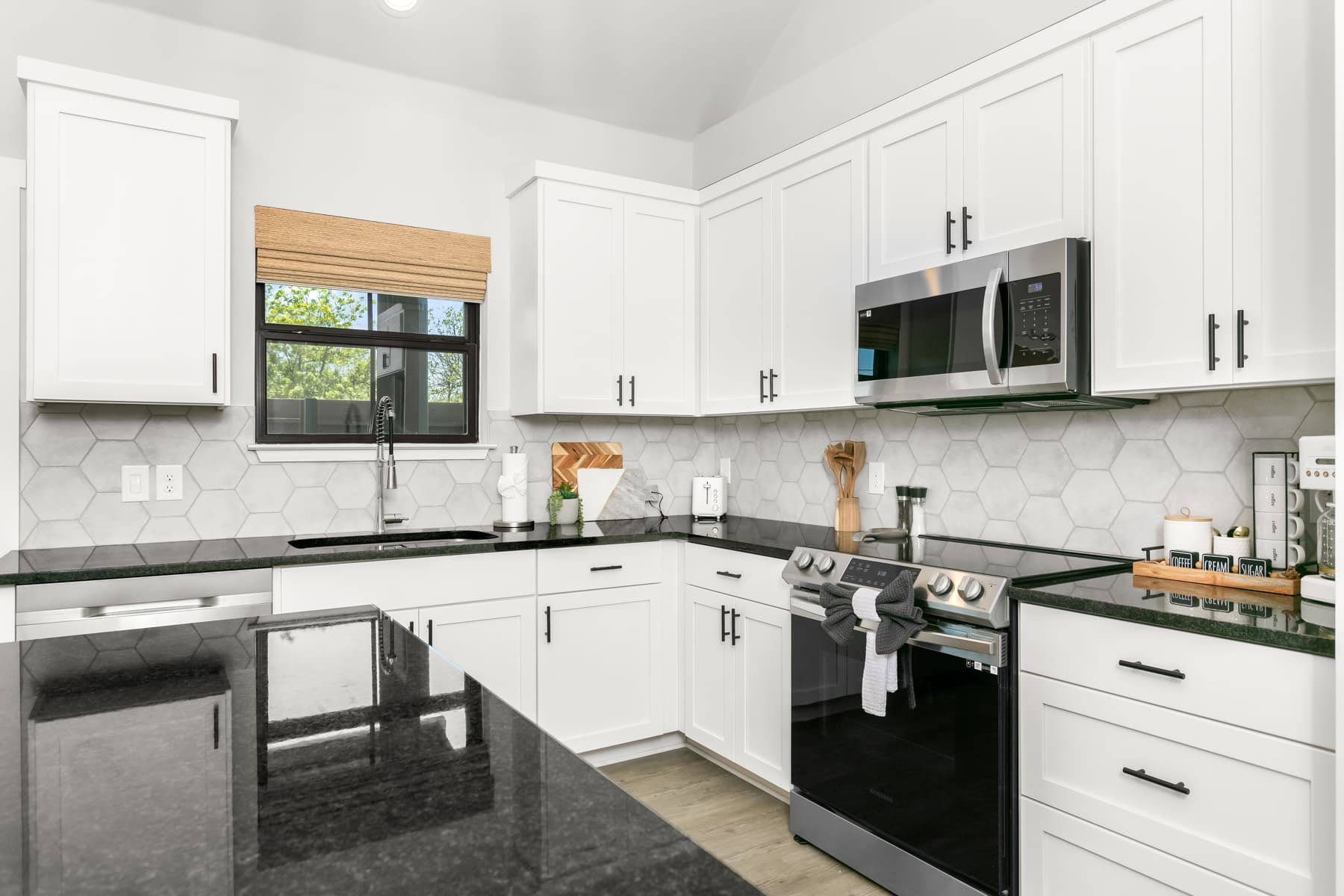 Rise and Wine Home - Image 3