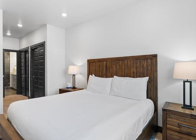 Crestview Chalet Bliss - Image 21