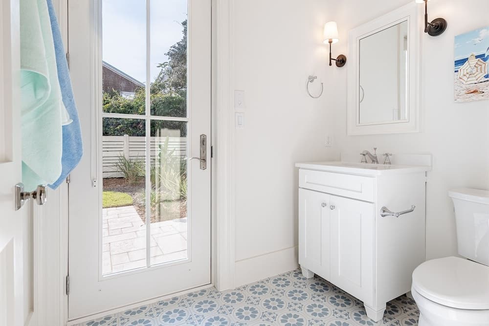 Rooftop Waves - Image 25