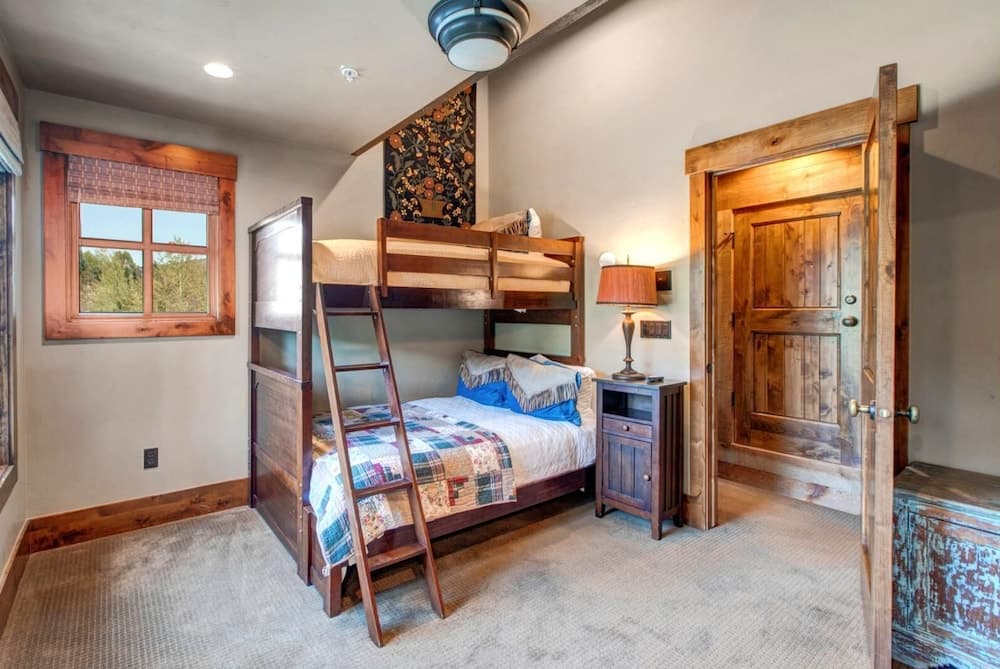 Rossi Hill - Image 14