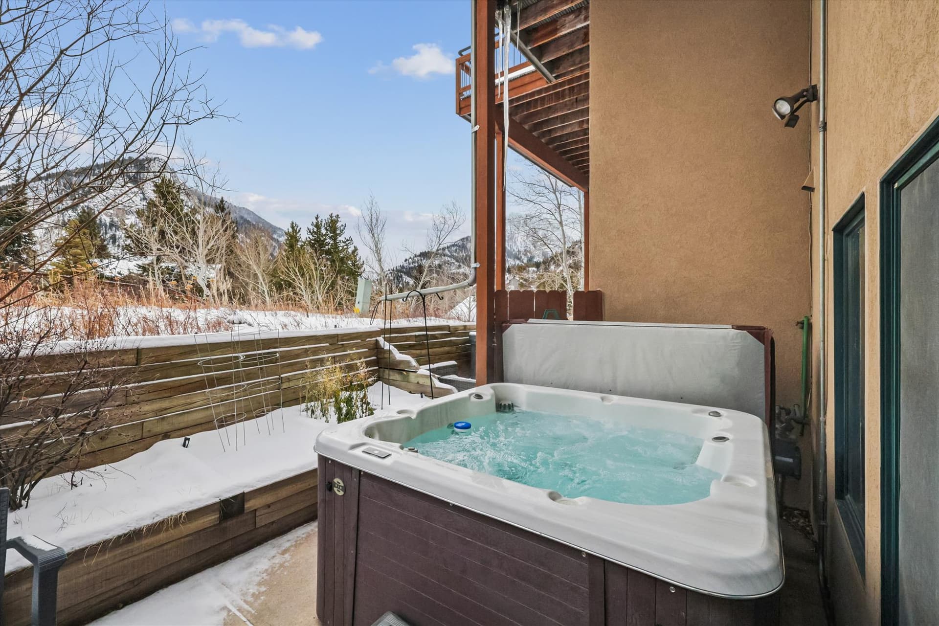 Royal Mountain Retreat - Image 2