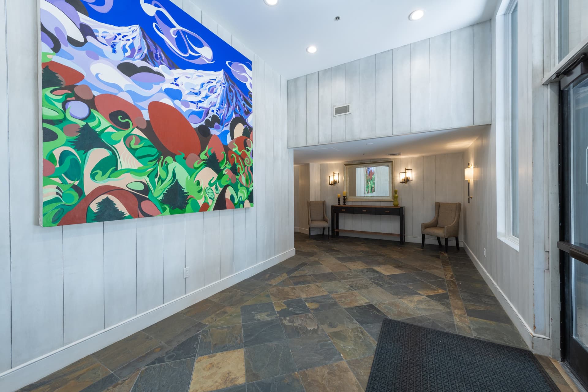 Royal Plaza Penthouse - Image 38