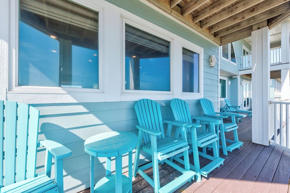 It'll Do With an Amazing View - Image 8