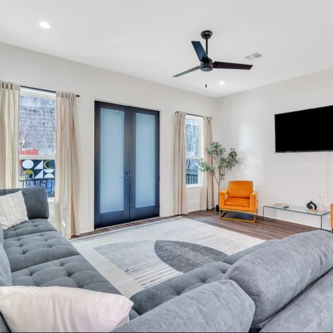 Modern Mid-City Maison