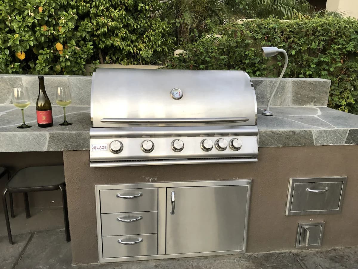 Lake View Home - Image 33