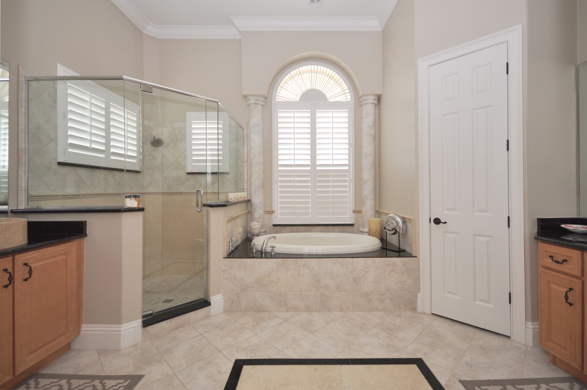 House at Reunion - Image 31