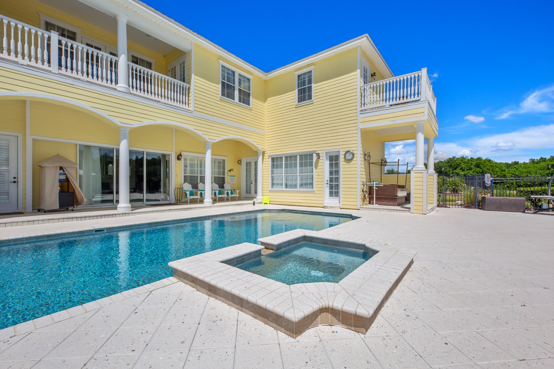 House at Reunion - Image 46