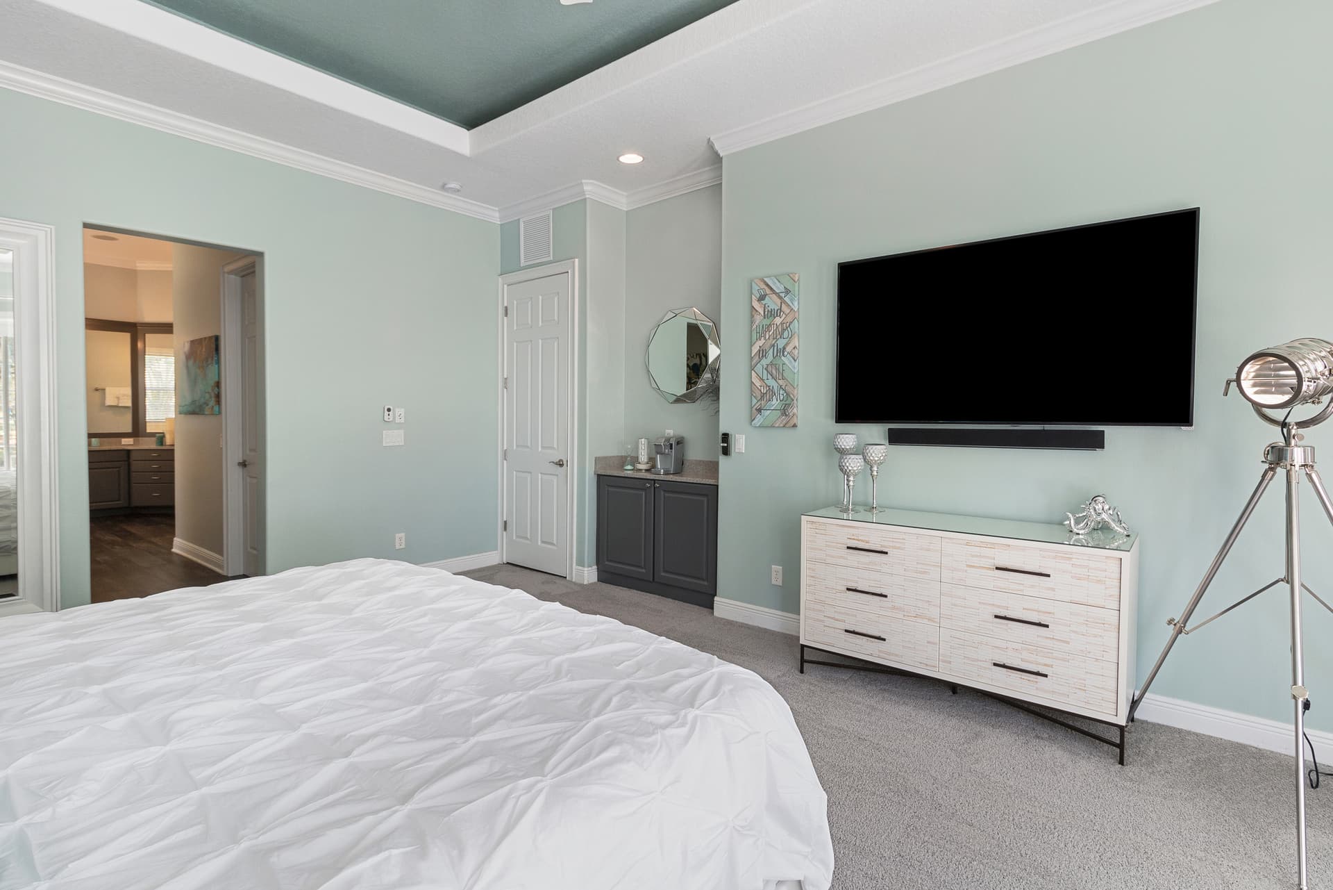 Homestead Radiant Villa - Image 38